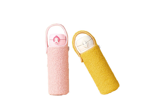 毛绒水杯保温套定制